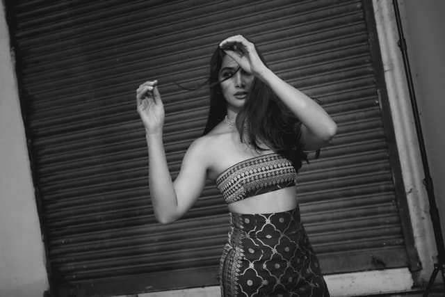 ఎథ్నిక్ గ్లామ్‌లో మెరిసిన పూజా హెగ్డే!