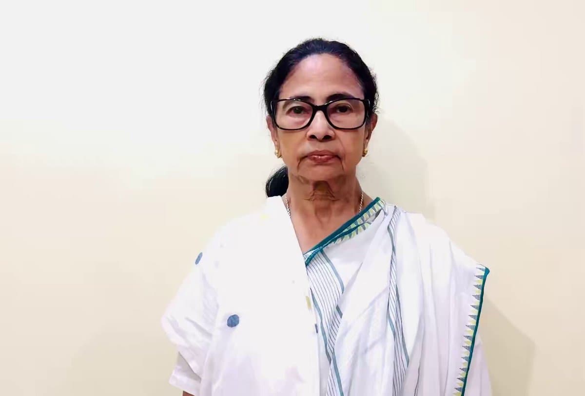 కౌంటింగ్ కేంద్రాల వద్ద నిఘా పెట్టండి - మమతా బెనర్జీ