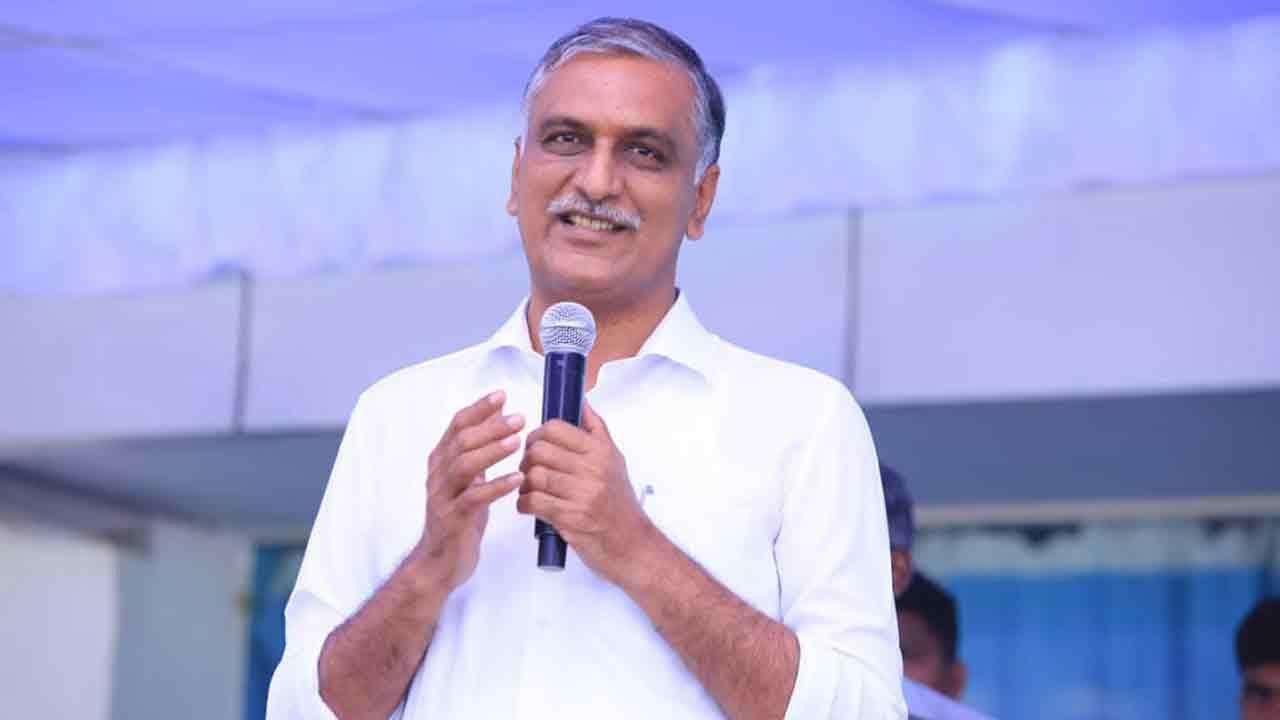 అర్హులైన రైతులకు రుణమాఫీ కావట్లేదని హైకోర్టులో హరీశ్‌రావు పిటిషన్!
