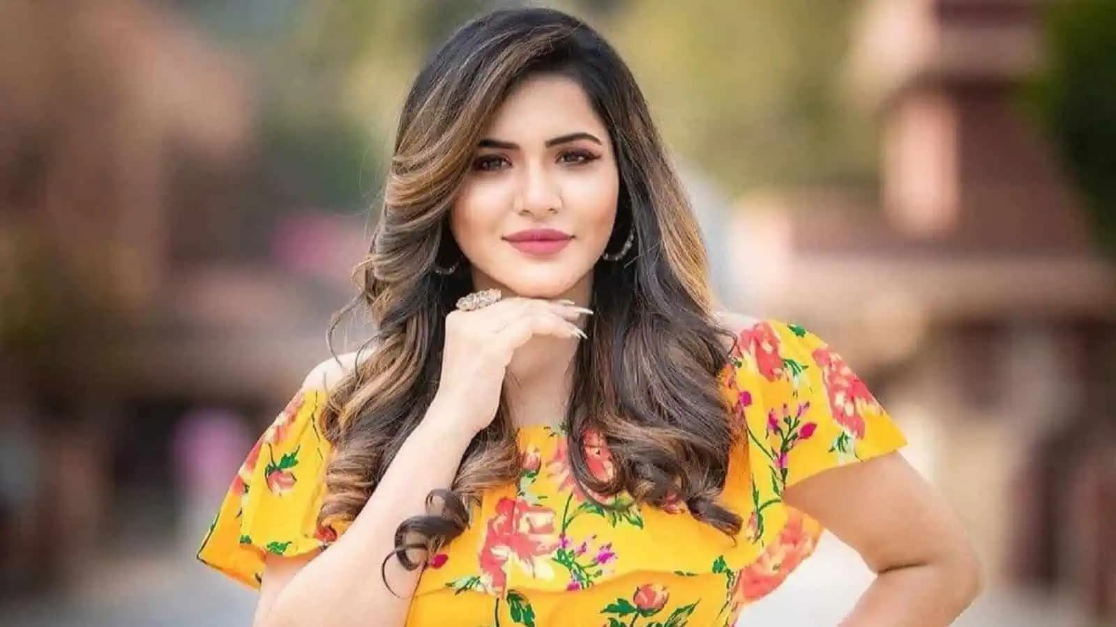 నటి అషు రెడ్డిపై కేసు.. వైరల్ అవుతున్న ఆడియో క్లిప్!