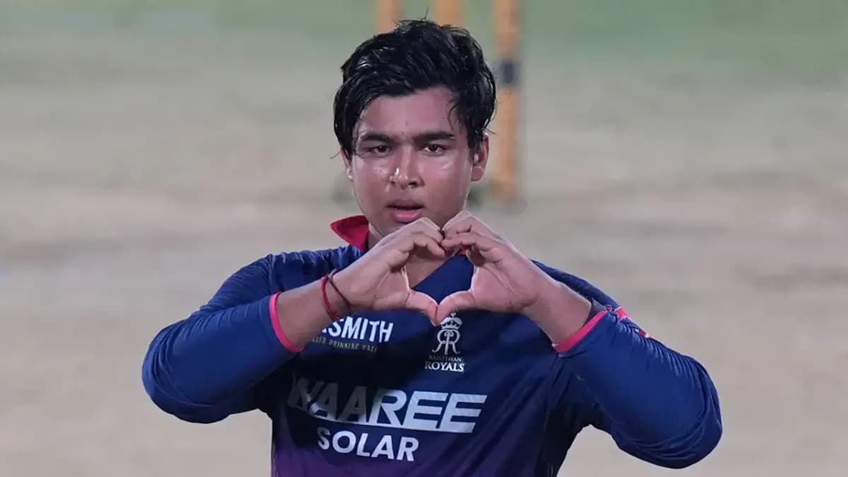 అవును ఆ బ్యాట్‌ను ఇచ్చింది భగవంతుడే - వైభవ్