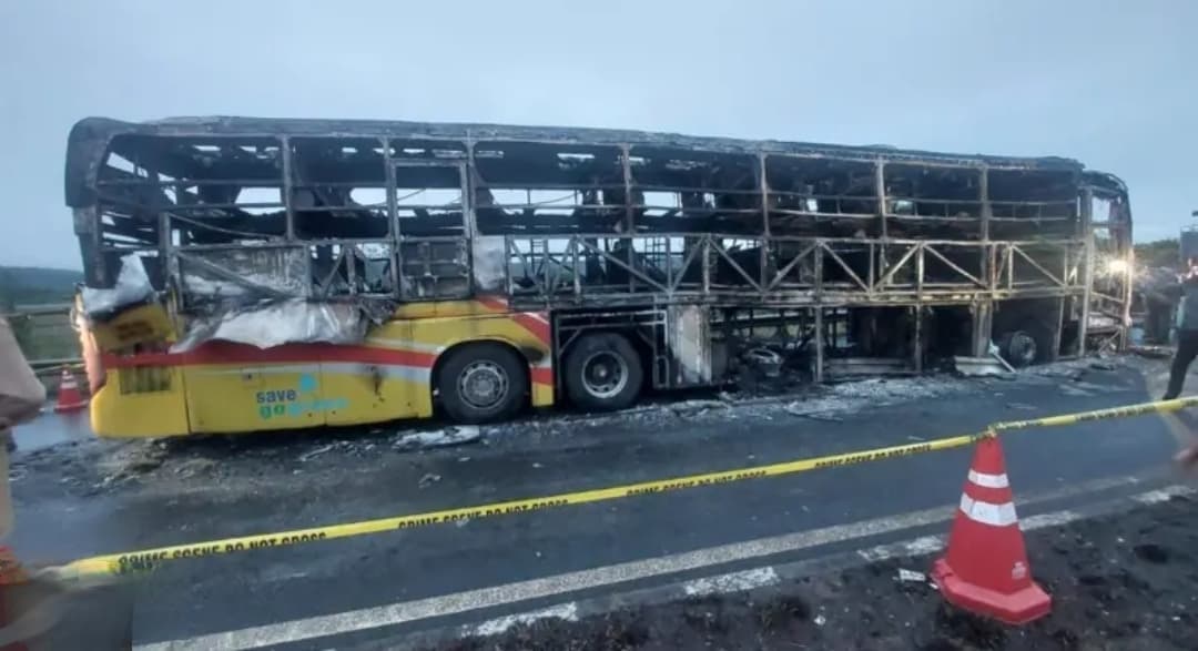 కర్నూలు బస్సు అగ్నిప్రమాద దుర్ఘటనపై నాయకుల దిగ్భ్రాంతి, సంతాపం