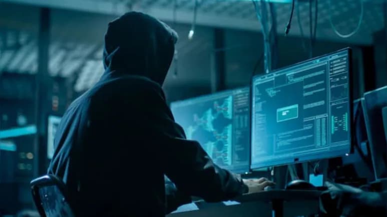 సీబీఐ రంగంలోకి దిగింది! ‘డిజిటల్ అరెస్ట్’ రాకెట్ జాడలు థాయిలాండ్కు తిరిగి వచ్చాయని, సుప్రీంకోర్టు దర్యాప్తుకు ఆదేశించింది.