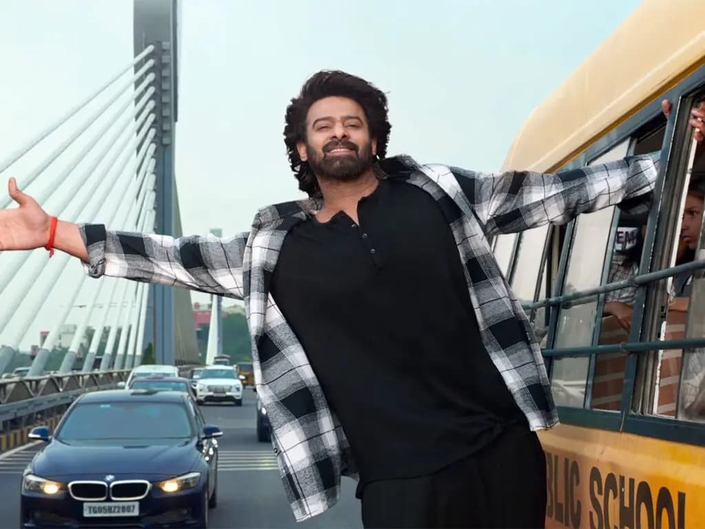 ది రాజా సాబ్ ఫస్ట్ సాంగ్ మళ్లీ వాయిదా! అభిమానుల్లో నిరాశ!