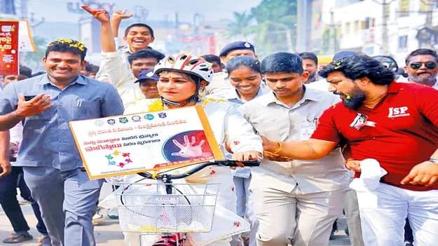 మత్తు పదార్థాల నుంచి దూరంగా ఉండండి: హోం మంత్రి వంగలపూడి అనిత పిలుపు