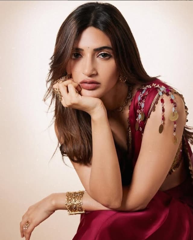 ప్రతి షాట్ ఆర్ట్లా కనిపిస్తోంది - శ్రీలీల గ్రేస్ఫుల్ లుక్!