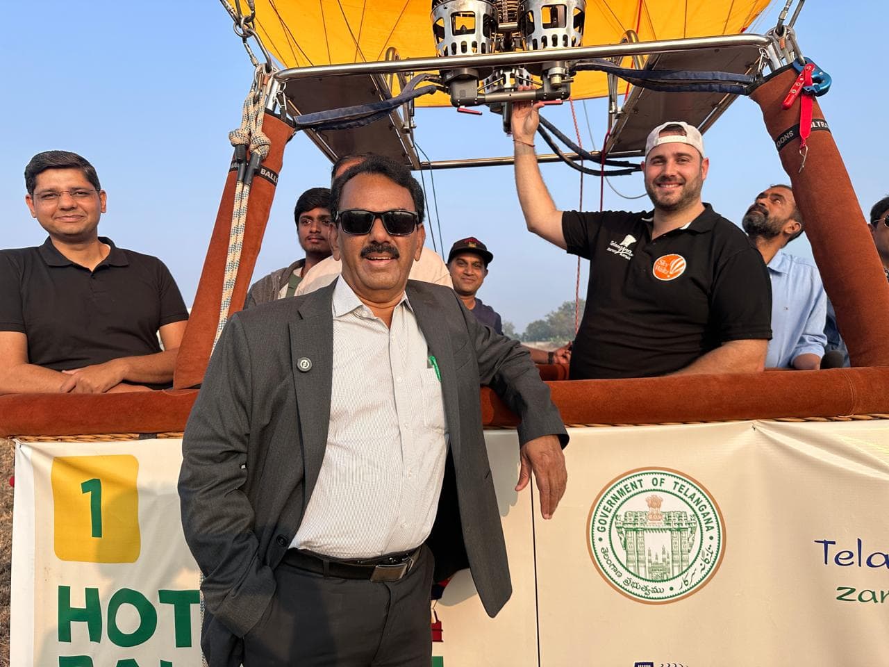 గోల్కొండ లో 'హాట్ ఎయిర్ బెలూన్ ఫెస్టివల్' ప్రారంభించిన మంత్రి జూపల్లి...