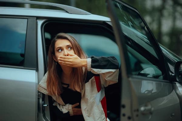 ప్రయాణంలో వాంతులా? నిపుణుల సలహా