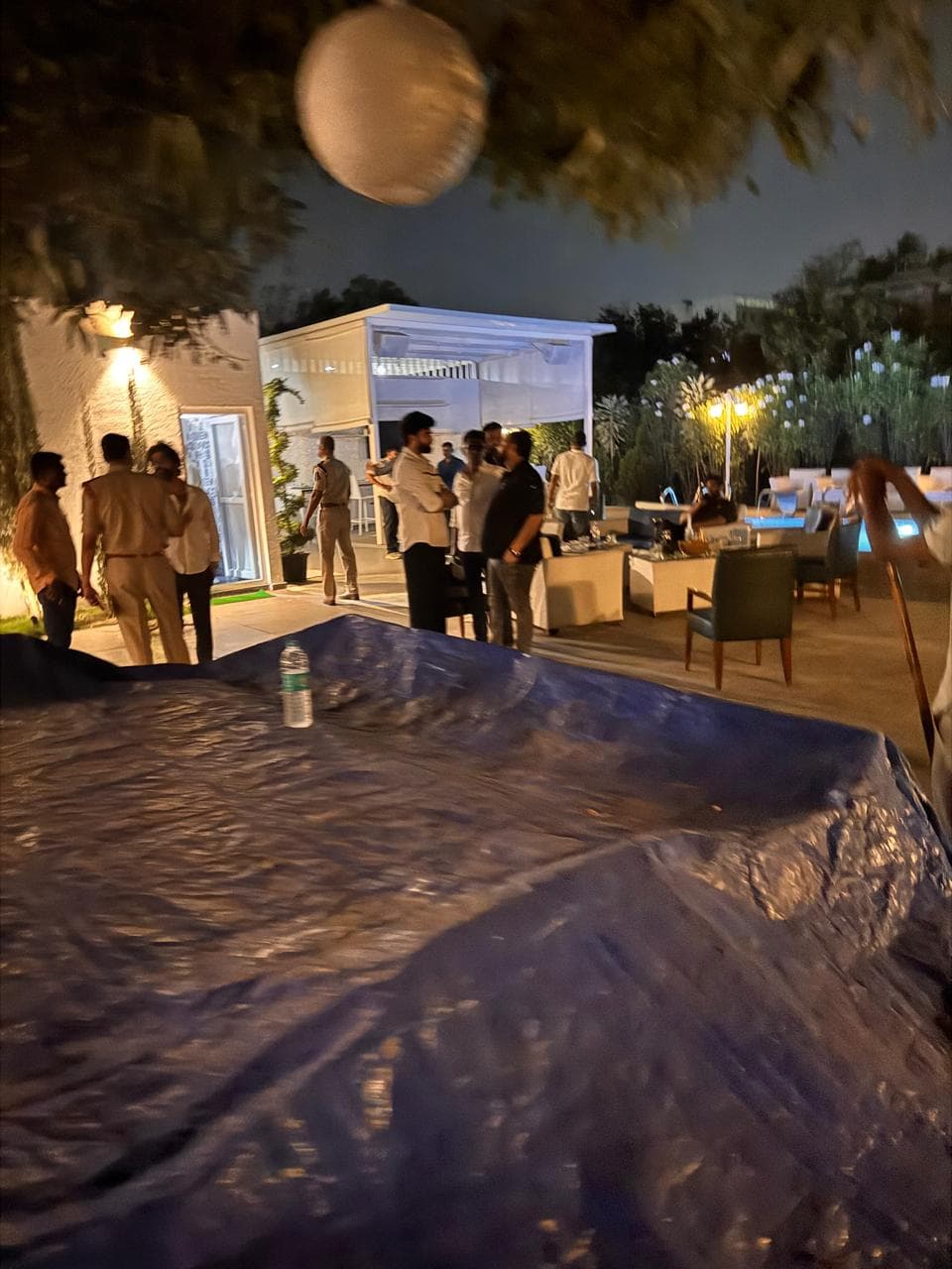 బీఆరెస్ మాజీ ఎమ్మెల్యే ఫార్మ్ హౌస్ లో డ్రగ్స్