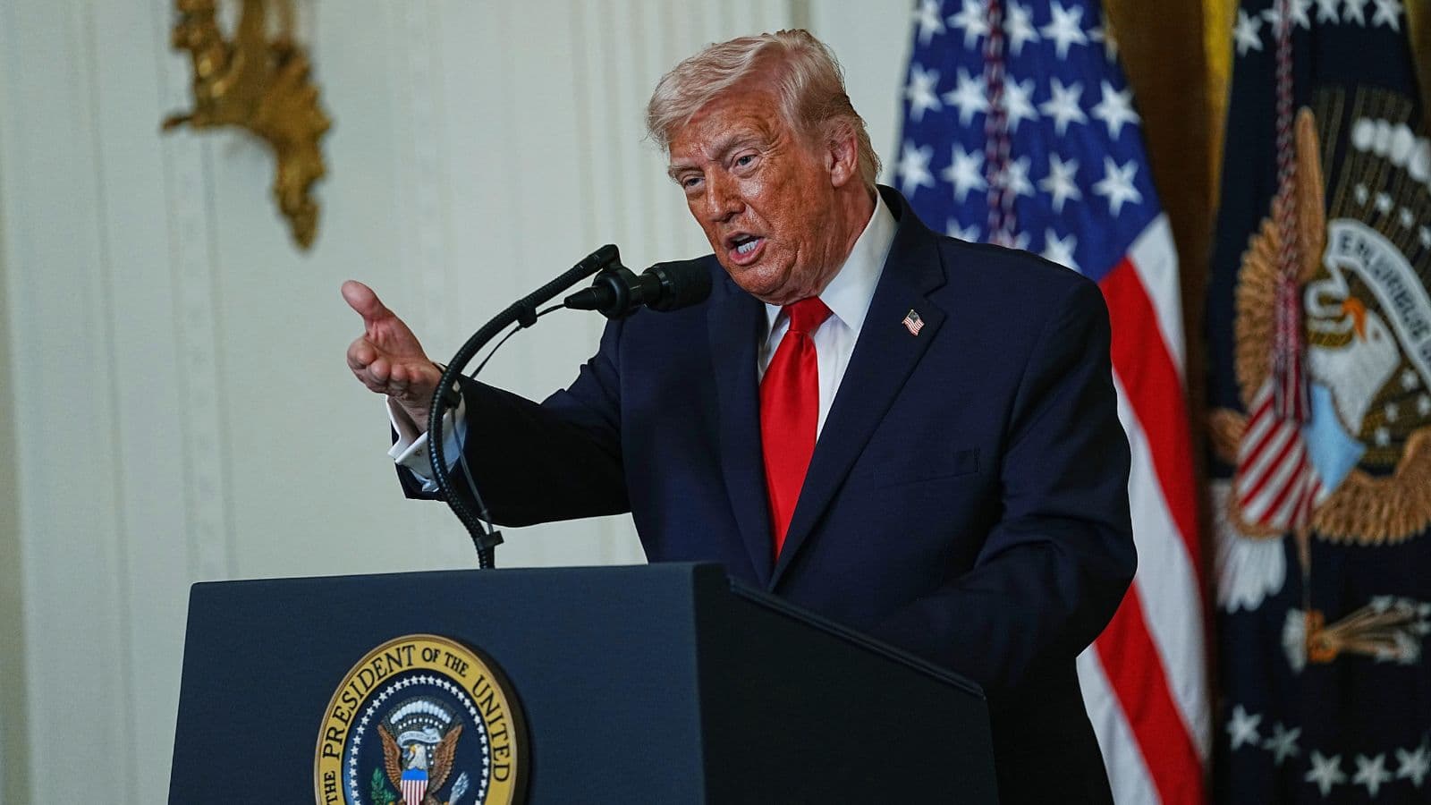 ఒలింపిక్స్, ఫిఫా వరల్డ్కప్లో ట్రంప్పై నిషేధం