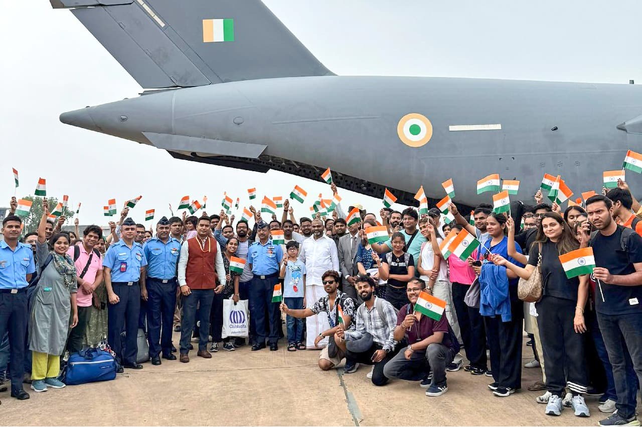 భారత్ పై అంతర్జాతీయ మీడియా ప్రశంసలు
