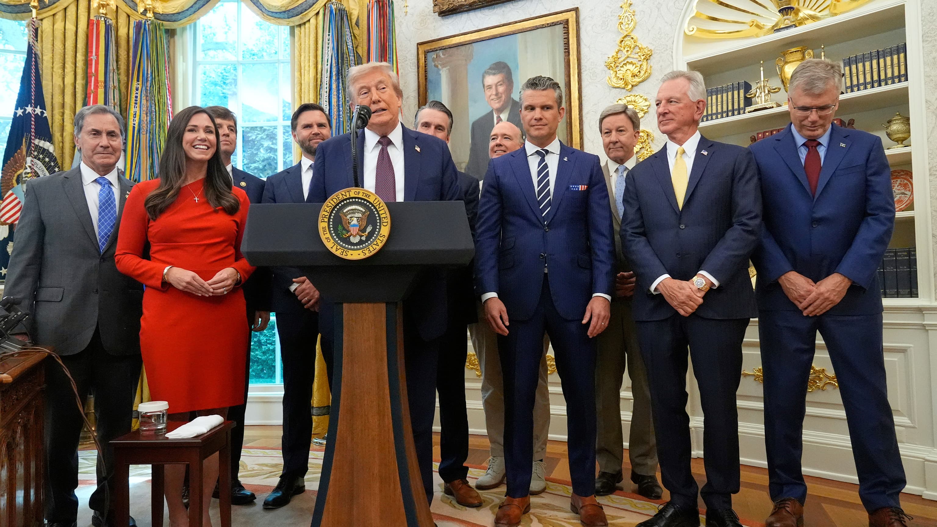 ట్రంప్ ప్రకటనతో చమురు ధరలు పతనం..