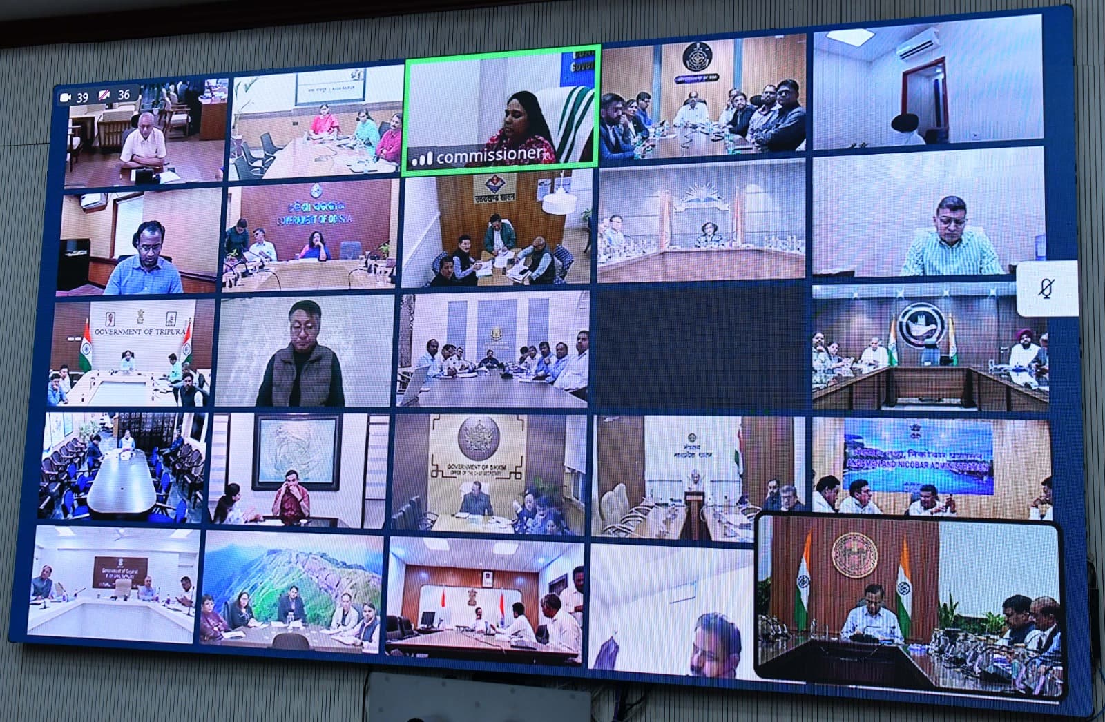 ఎల్పీజీ, పెట్రోల్ సరఫరాపై కేంద్ర సమీక్ష.. కొరత లేదని స్పష్టం