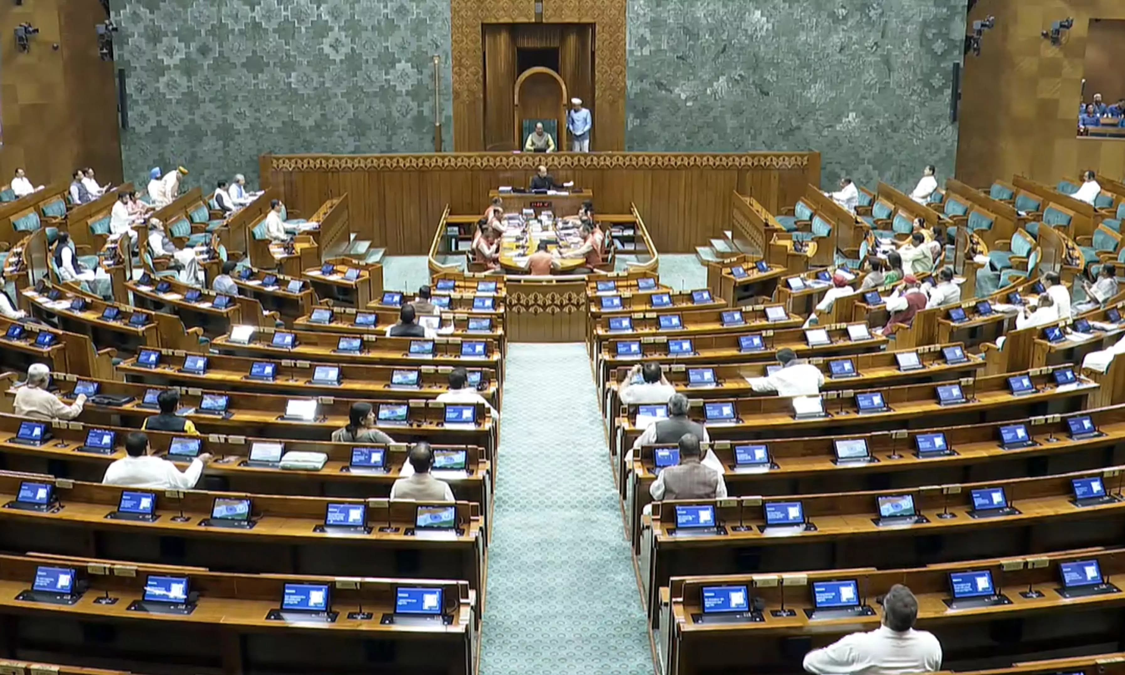 లోక్సభలో అరుదైన ఘటన