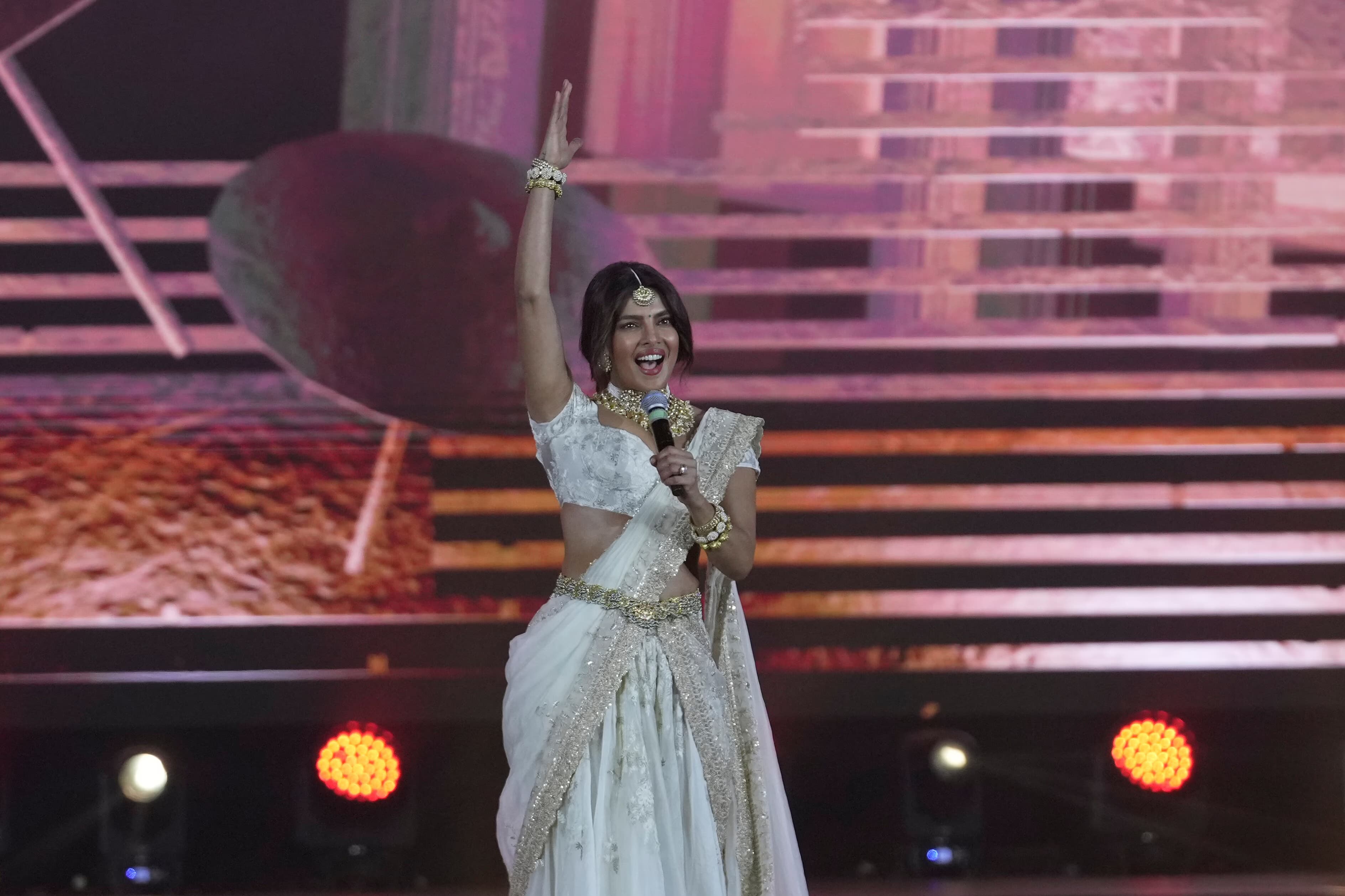 రాజమౌళి ‘వారణాసి’ పై ప్రియాంక చోప్రా కీలక వివరాలు