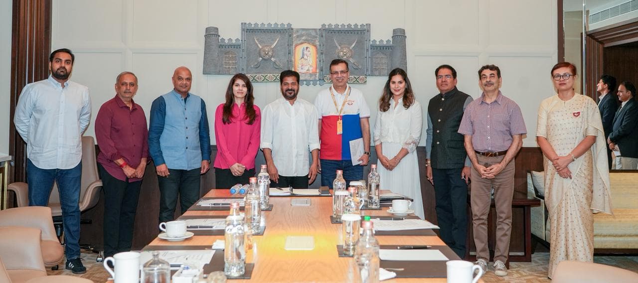 ప్రపంచ స్థాయి క్రీడా హబ్గా హైదరాబాద్ లక్ష్యం - సీఎం రేవంత్ రెడ్డి