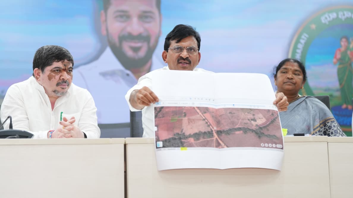 కేసీఆర్, కేటీఆర్, హరీష్ అసత్యాలు ఆపకుంటే ఖబడ్దార్- మంత్రి పొంగులేటి