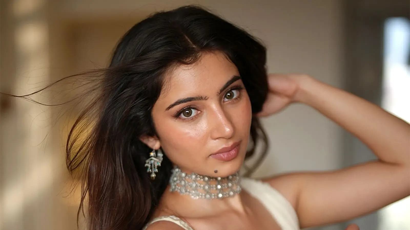 సారా అర్జున్ : బాలీవుడ్కు మరో ఐశ్వర్యరాయ్ ?